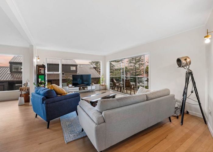  at 5 Ellangowan Road, Waiake, North Shore City, Auckland