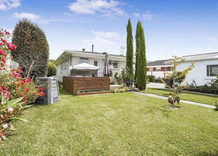  at 33 De Vere Crescent, Chartwell, Hamilton
