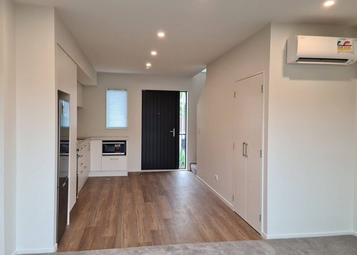  at 2/165 Cranford Street, St. Albans, Christchurch City, Canterbury