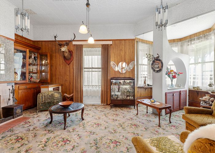  at 129 Clyde Street, Island Bay, Wellington