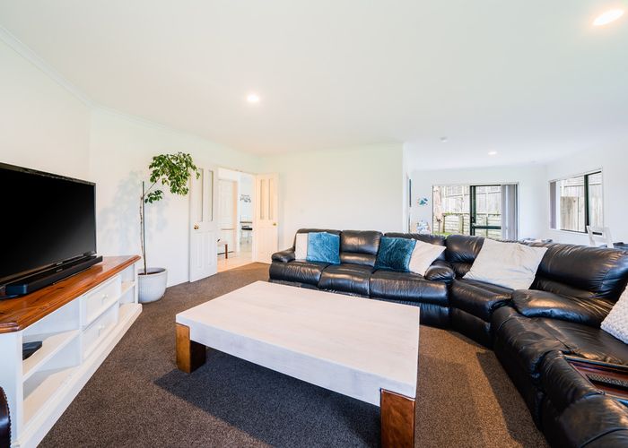  at 14 Ashley Avenue, Long Bay, Auckland