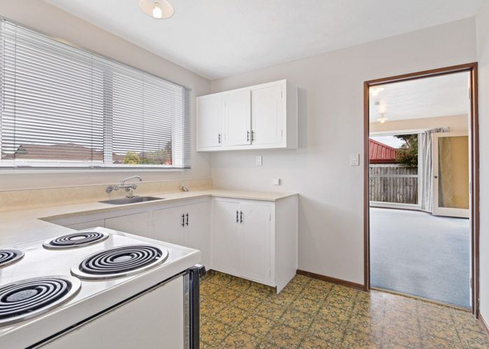  at 1/11 Fernbrook Place, Mairehau, Christchurch
