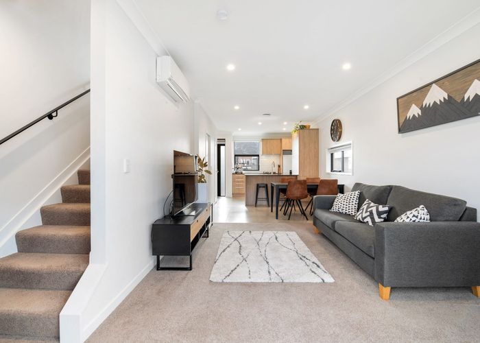  at 14 Whimbrel Road, Flat Bush, Auckland
