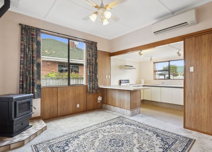  at 60 Royal Crescent, Saint Kilda, Dunedin
