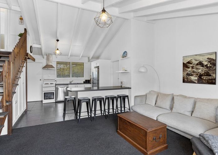 at 1/23 Blighs Road, Strowan, Christchurch