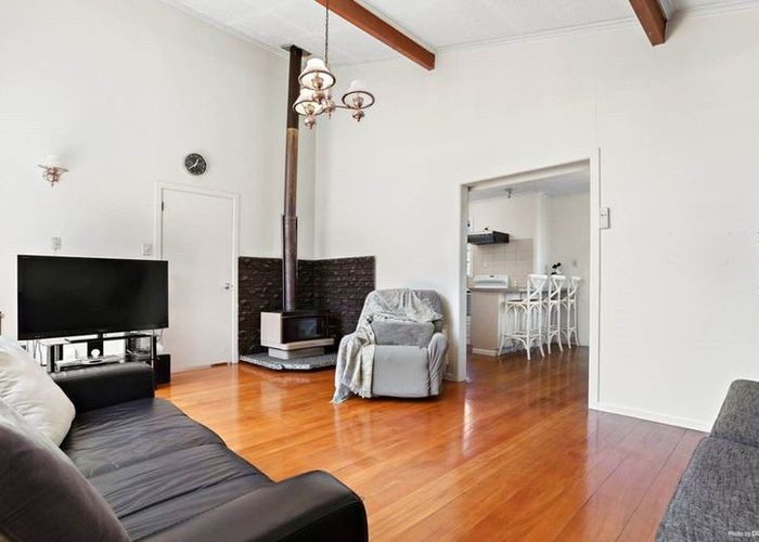  at 25 Ellice Road, Totara Vale, North Shore City, Auckland