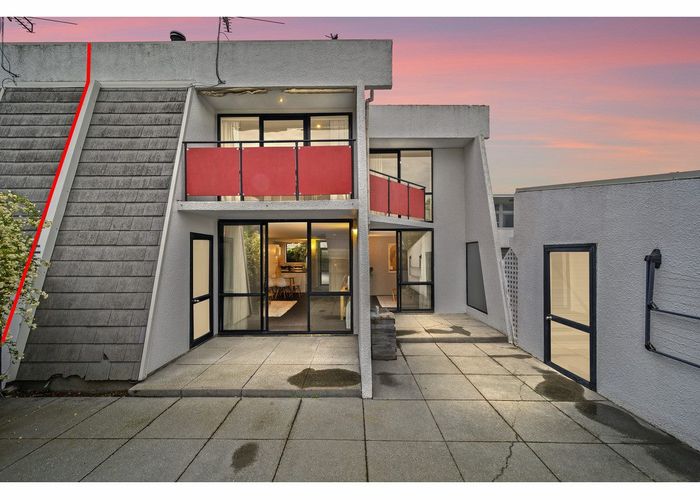  at 1/88 Antigua Street, Addington, Christchurch