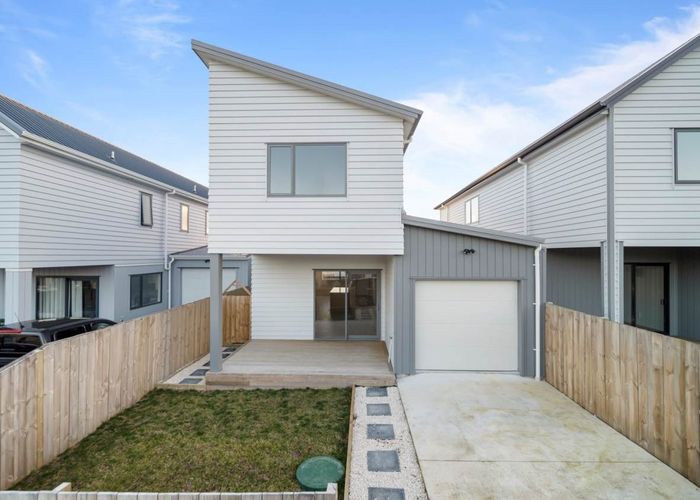  at 11 Farranfore Road, Opaheke, Papakura