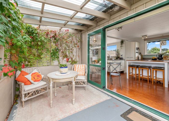  at 23 Penton Road, Stanmore Bay, Whangaparaoa