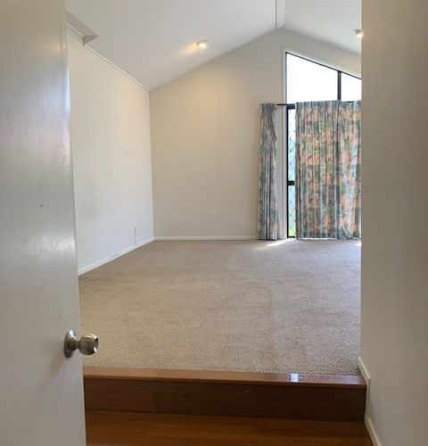  at 20 Gillard Place, Eastern Beach, Auckland