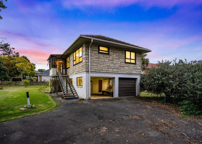  at 324 Blockhouse Bay Road, Avondale, Auckland