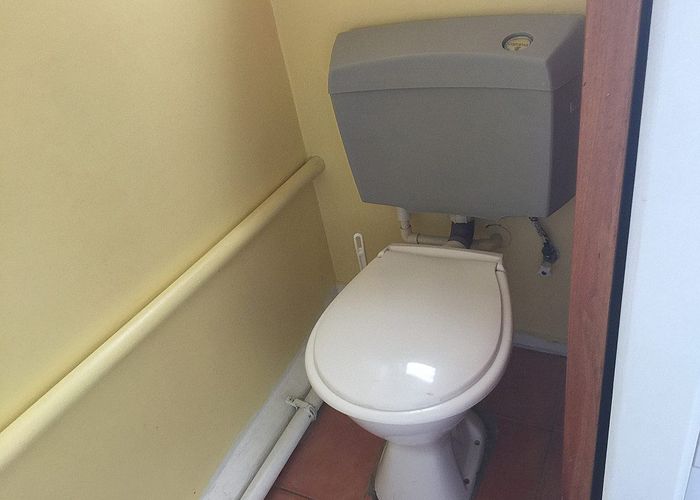  at 1/30 Cockayne Cres, Sunnynook, North Shore City, Auckland