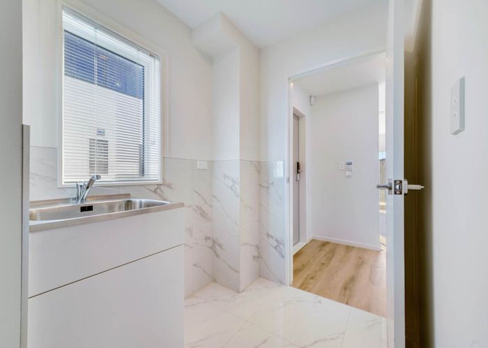  at 38D  Aarts Avenue, Manurewa, Manukau City, Auckland