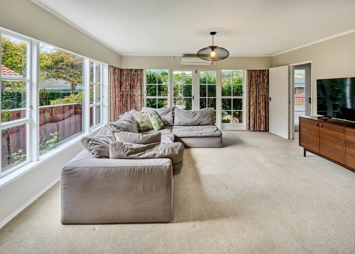  at 11 Mckeefry Grove, Tawa, Wellington