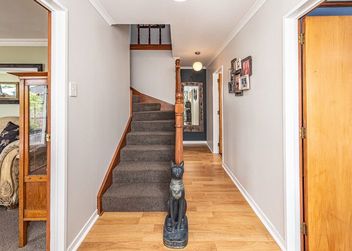  at 1 Iwiroa Terrace, Durie Hill, Whanganui