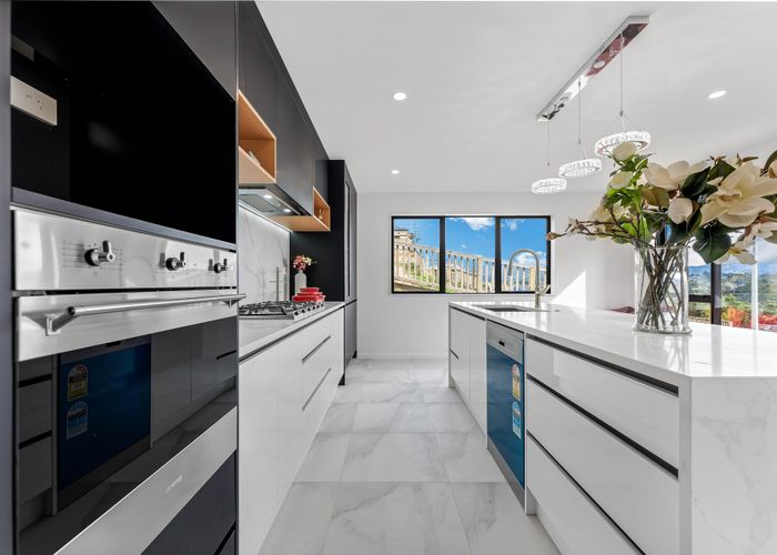  at 14 Mara Way, Sunnyvale, Waitakere City, Auckland