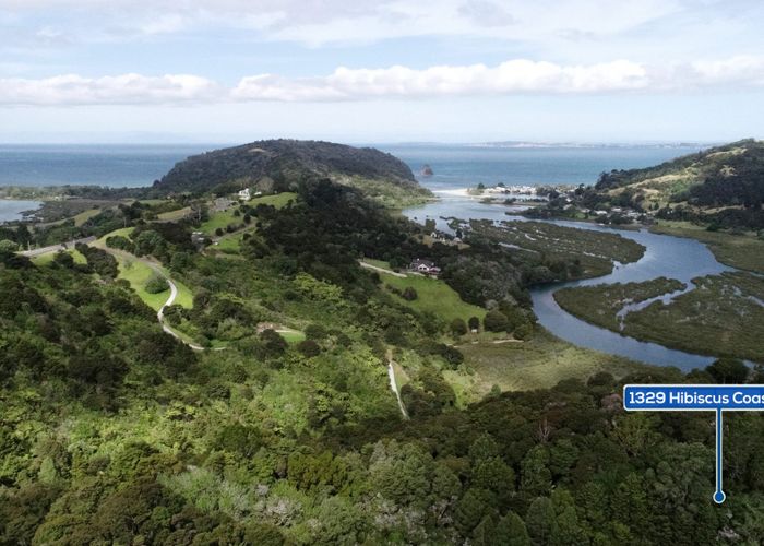  at 1329 Hibiscus Coast Highway, Waiwera, Rodney, Auckland