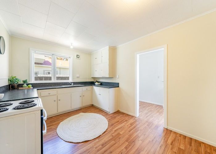  at 37 Plunket Ave, Petone, Lower Hutt, Wellington