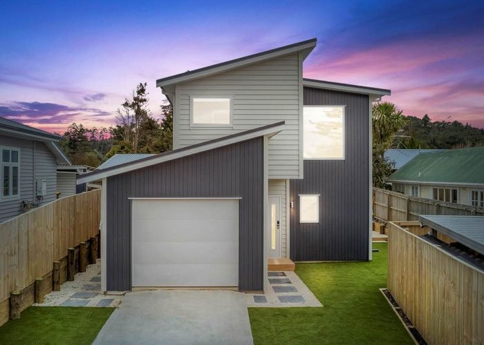  at 737C Swanson Road, Swanson, Auckland