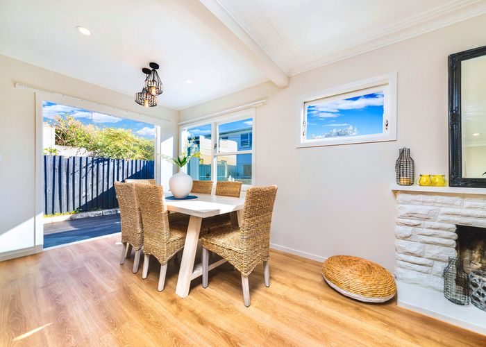  at 1/48 Becroft Drive, Forrest Hill, Auckland