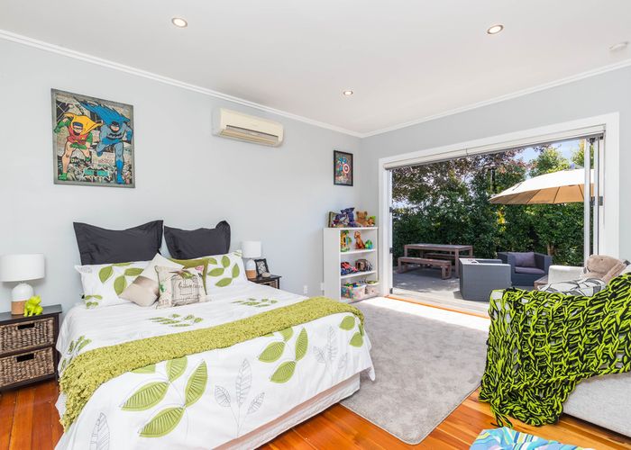  at 20 Esmonde Road, Takapuna, Auckland