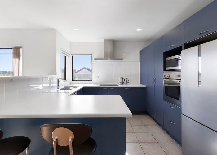  at 60 Fernhill Way, Oteha, Auckland