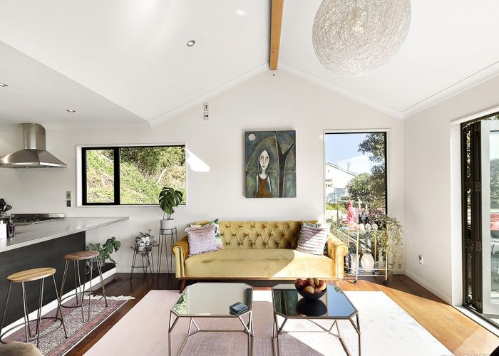  at 43A Melbourne Road, Island Bay, Wellington