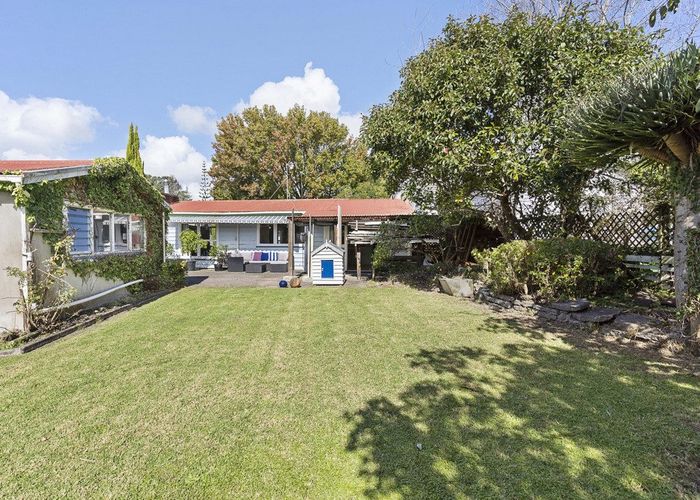  at 9 Troy Place, Glendowie, Auckland