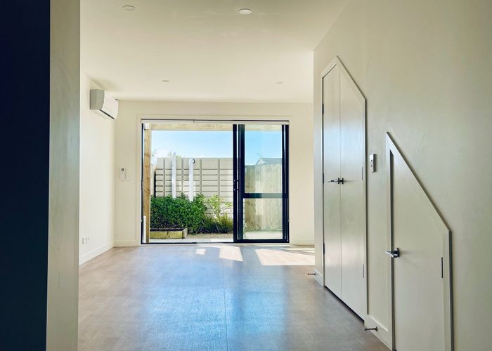  at 12/5 Brandon Road, Glen Eden, Auckland