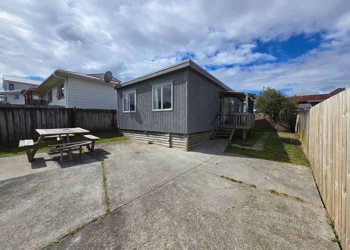  at 2A Caserta Place, Clover Park, Manukau City, Auckland