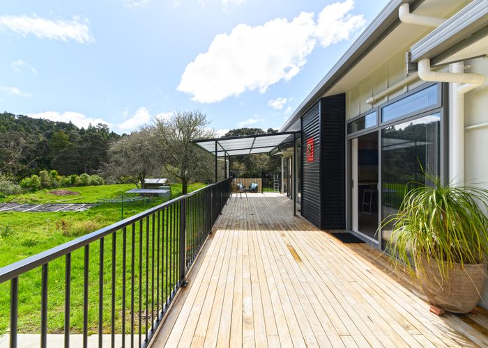  at 27 Opanuku Road, Henderson Valley, Auckland