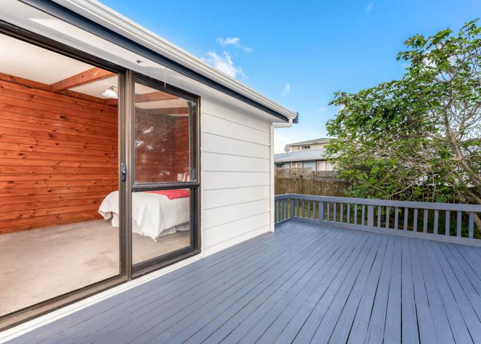  at 2/49 Larnoch Road, Henderson, Auckland