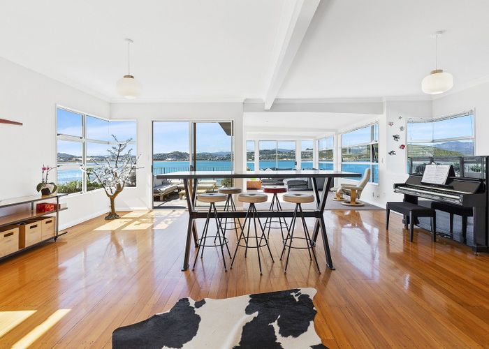  at 273 Queens Drive, Lyall Bay, Wellington