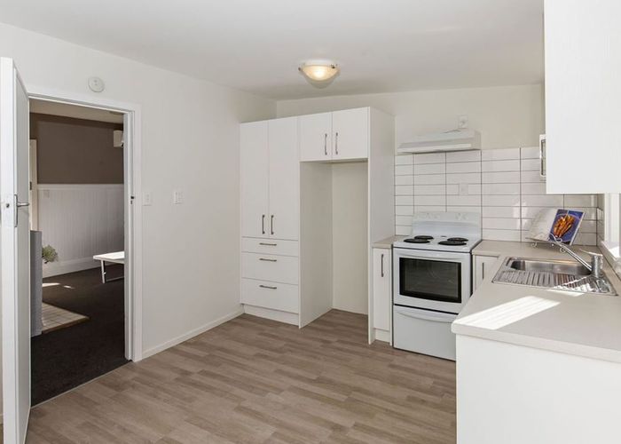  at 25b Grassmere Street, Papanui, Christchurch City, Canterbury