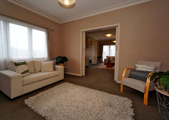  at 283 Cambridge Road, Hillcrest, Hamilton