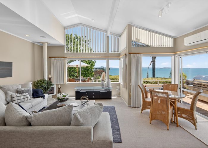  at 11 Island View Terrace, Howick, Manukau City, Auckland