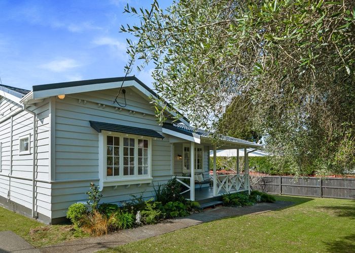  at 5 Rewa Street, New Lynn, Waitakere City, Auckland