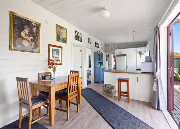  at 2 Mangamingi Road, Mihi