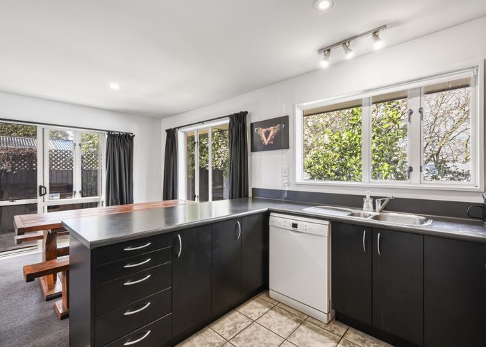  at 2/74 Russley Road, Russley, Christchurch