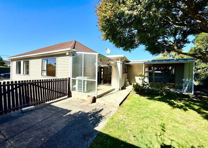  at 52 Pitcairn Crescent, Bryndwr, Christchurch City, Canterbury