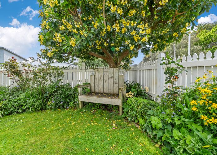  at 4 Symonds Street, Onehunga, Auckland