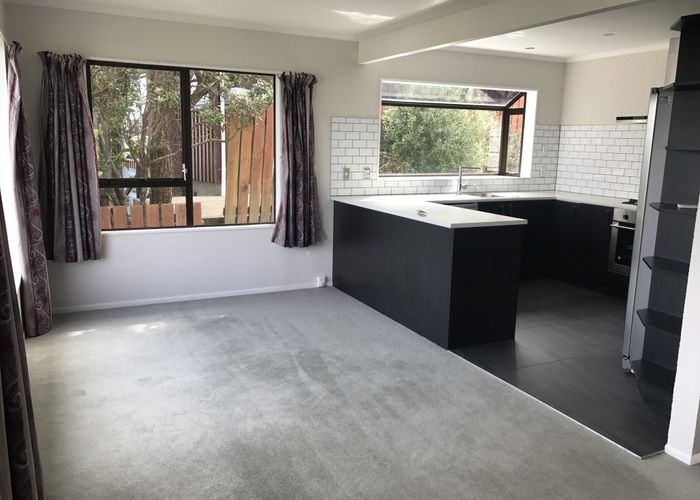  at 6 Oakleigh Street, Maungaraki, Lower Hutt, Wellington