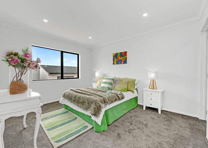  at 4/50 Tiverton Road, Avondale, Auckland