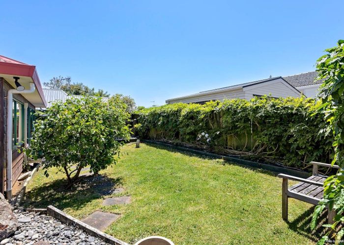  at 2/56 Banks Road, Mount Wellington, Auckland City, Auckland