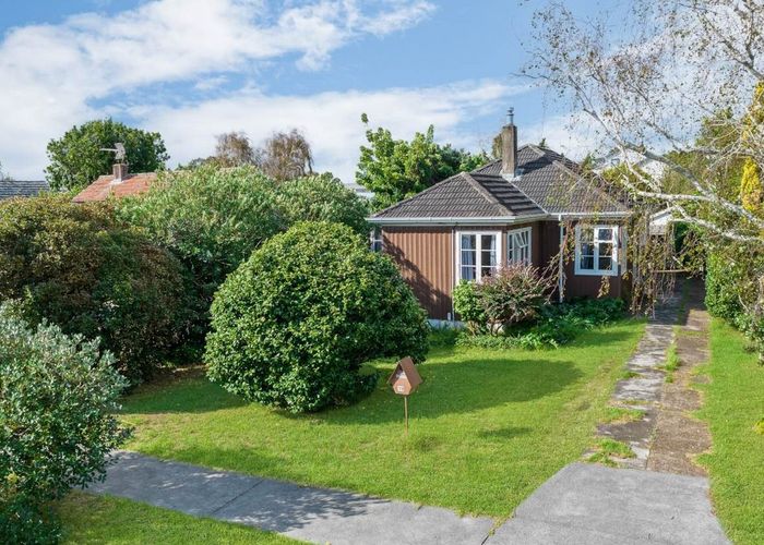  at 19 Renton Road, Mount Albert, Auckland
