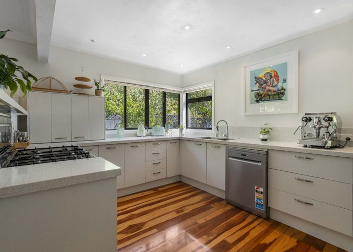  at 11 Stanley Road, Glenfield, Auckland