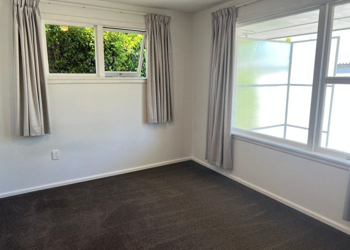  at 2/31 Rosedale Place, Avonhead, Christchurch