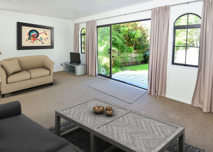  at 7/41 The Avenue, Albany, Auckland