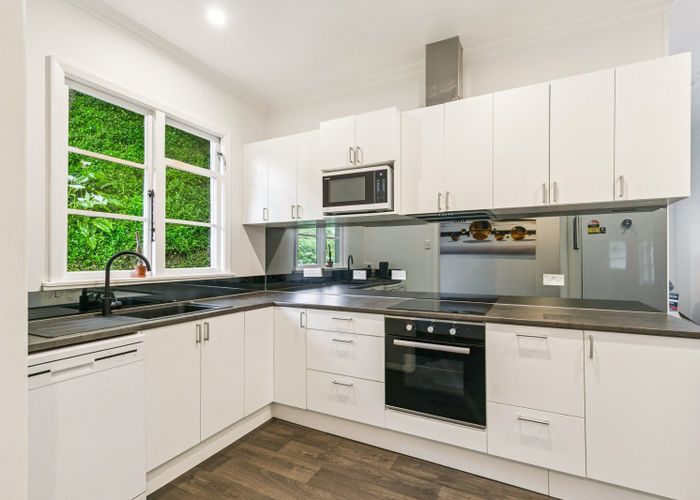  at 79 Garden Road, Northland, Wellington, Wellington