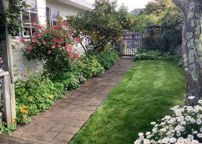  at 2/8 Kinder Street, Acacia Bay, Taupo, Waikato